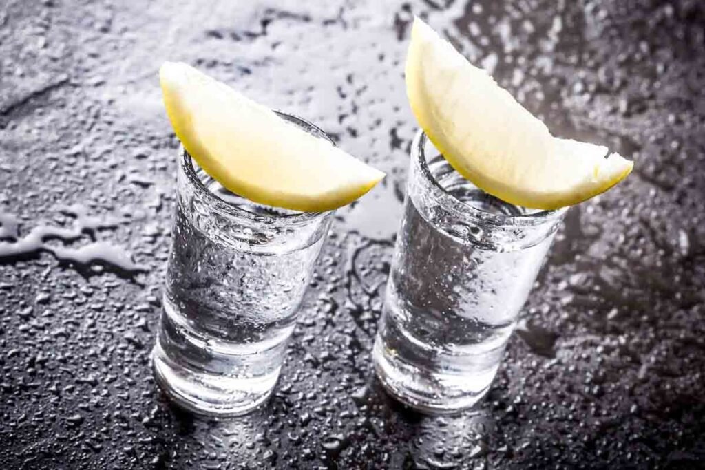 Calories in a shot of vodka and its nutritional content